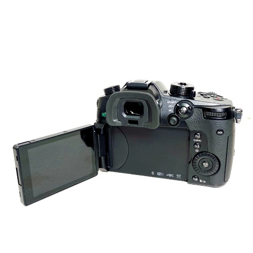 Panasonic Lumix GH5 Mirrorless Camera with LEICA DG 12-60mm Lens Kit (SLIGHTLY USED) - Black - Image 4